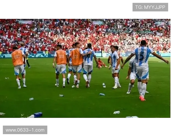 日本与阿根廷足球对决比分揭晓精彩瞬间回顾 日本与阿根廷足球对决比分揭晓精彩瞬间回顾