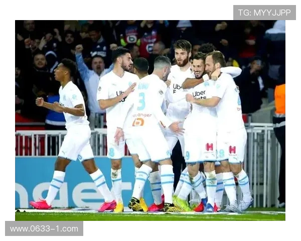 特鲁瓦与布雷斯特激战正酣谁能在法甲赛场上笑到最后